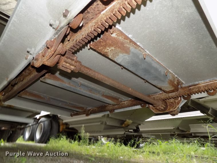 image for item DG2433 2015 Timpte Super Hopper T5062S double hopper bottom grain trailer