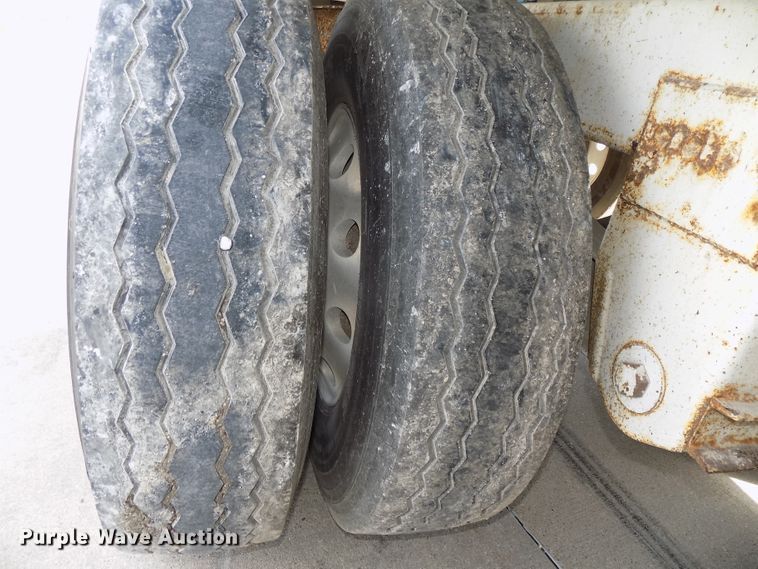 image for item DG2433 2015 Timpte Super Hopper T5062S double hopper bottom grain trailer