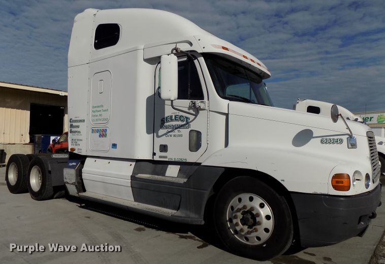 image for item DG2452 2002 Freightliner Century Class CST120 truck tractor