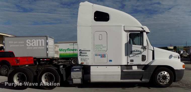 image for item DG2452 2002 Freightliner Century Class CST120 truck tractor