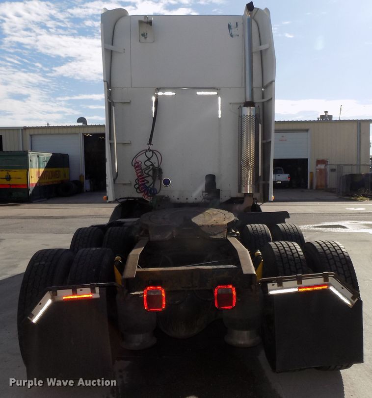 image for item DG2452 2002 Freightliner Century Class CST120 truck tractor