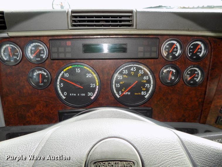 image for item DG2452 2002 Freightliner Century Class CST120 truck tractor