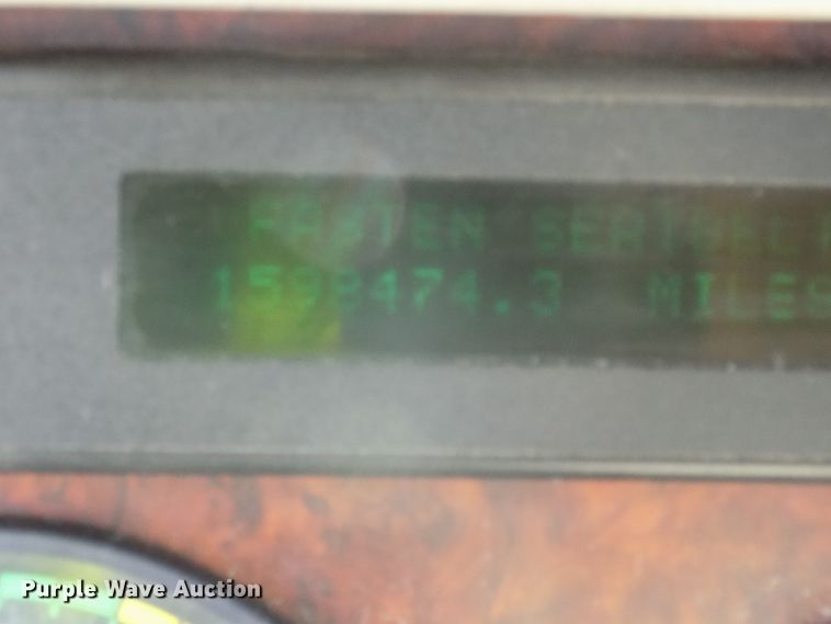 image for item DG2452 2002 Freightliner Century Class CST120 truck tractor