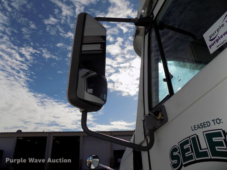 image for item DG2452 2002 Freightliner Century Class CST120 truck tractor