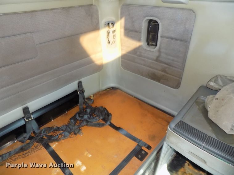 image for item DG2452 2002 Freightliner Century Class CST120 truck tractor