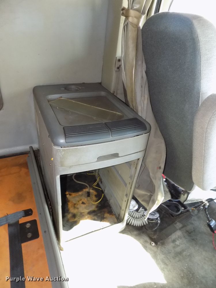 image for item DG2452 2002 Freightliner Century Class CST120 truck tractor