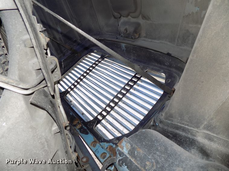 image for item DG2452 2002 Freightliner Century Class CST120 truck tractor