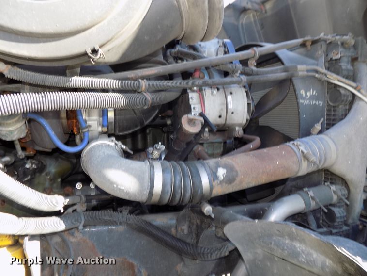 image for item DG2452 2002 Freightliner Century Class CST120 truck tractor