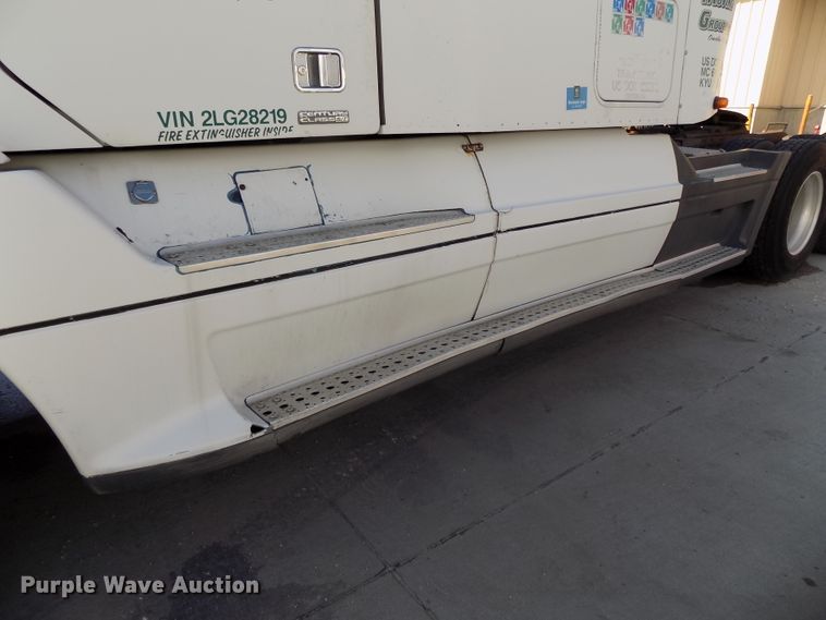 image for item DG2452 2002 Freightliner Century Class CST120 truck tractor