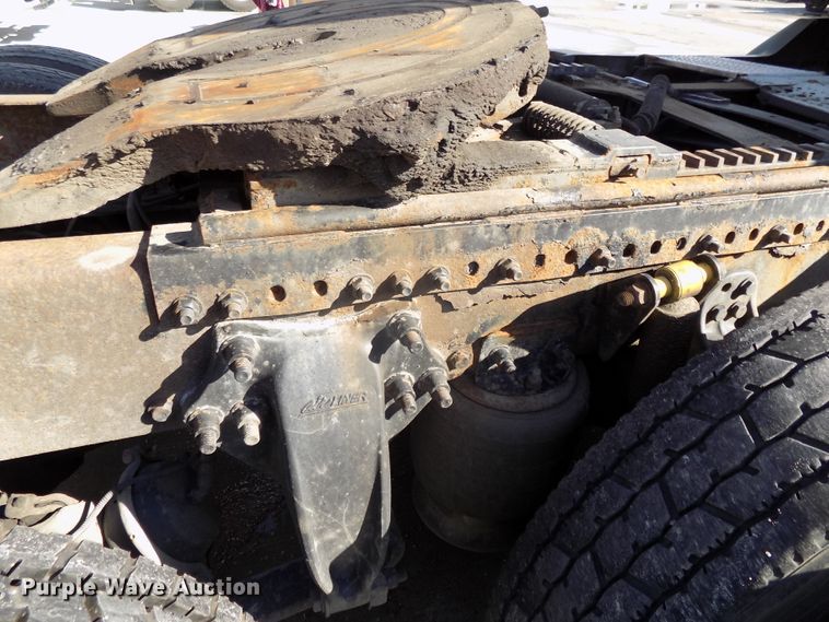 image for item DG2452 2002 Freightliner Century Class CST120 truck tractor