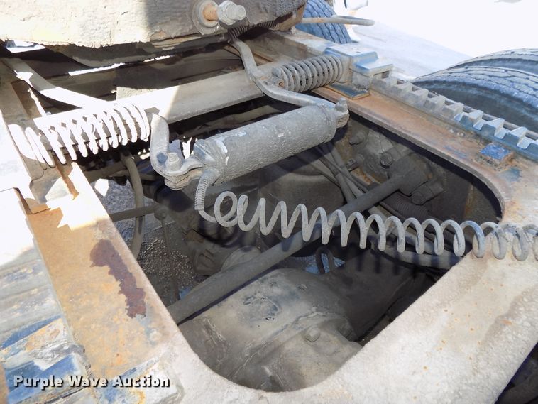 image for item DG2452 2002 Freightliner Century Class CST120 truck tractor