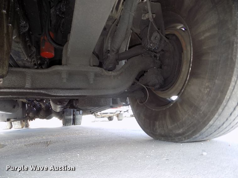 image for item DG2452 2002 Freightliner Century Class CST120 truck tractor