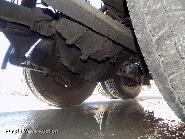 image for item DG2452 2002 Freightliner Century Class CST120 truck tractor