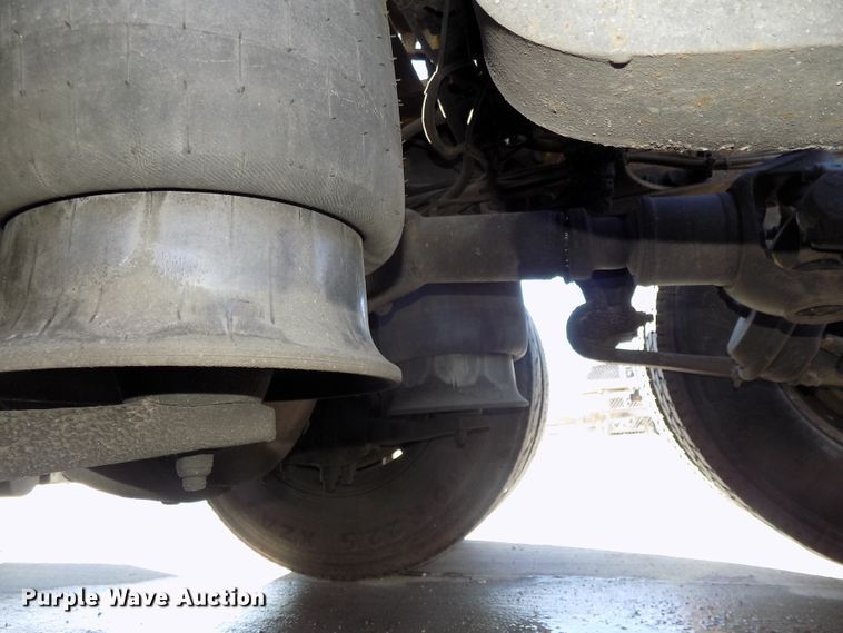 image for item DG2452 2002 Freightliner Century Class CST120 truck tractor