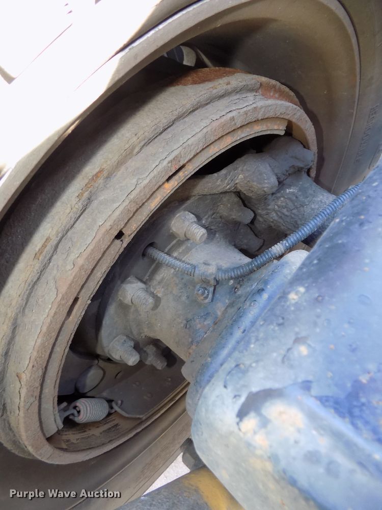 image for item DG2452 2002 Freightliner Century Class CST120 truck tractor