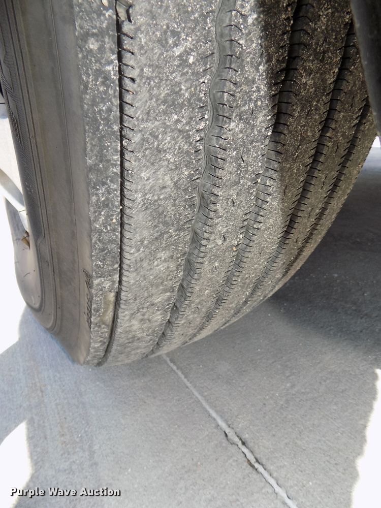 image for item DG2452 2002 Freightliner Century Class CST120 truck tractor