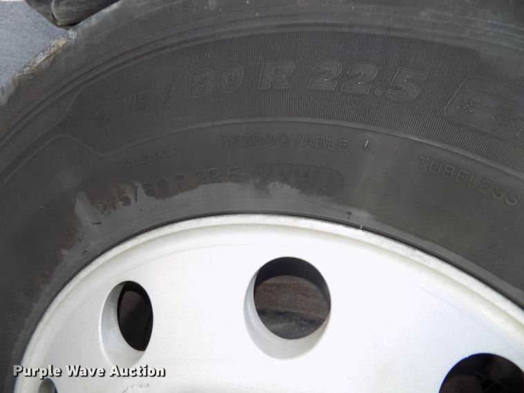 image for item DG2452 2002 Freightliner Century Class CST120 truck tractor