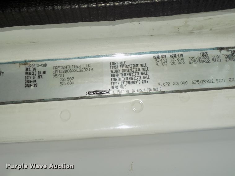 image for item DG2452 2002 Freightliner Century Class CST120 truck tractor