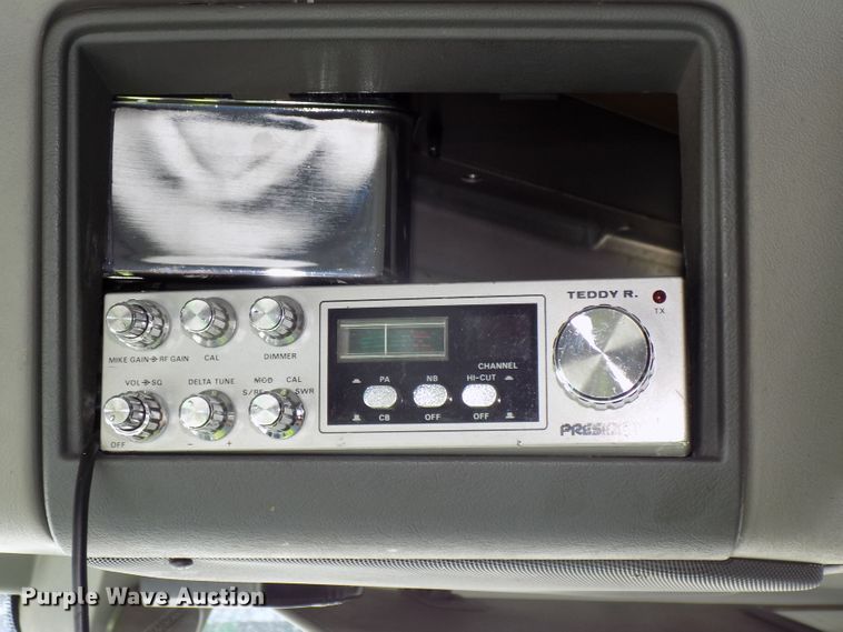 image for item DG2453 2007 Freightliner Columbia semi truck