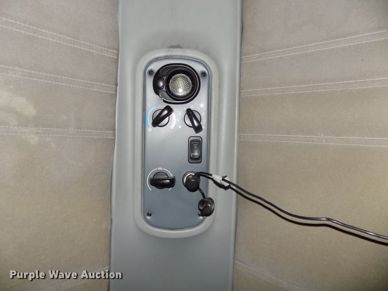 image for item DG2453 2007 Freightliner Columbia semi truck