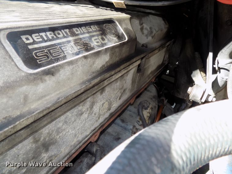 image for item DG2453 2007 Freightliner Columbia semi truck