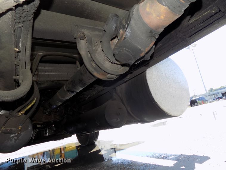 image for item DG2453 2007 Freightliner Columbia semi truck