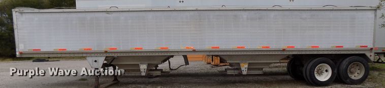 image for item DG2458 1988 Wilson double hopper bottom grain trailer