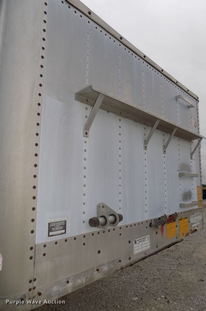 image for item DG2458 1988 Wilson double hopper bottom grain trailer