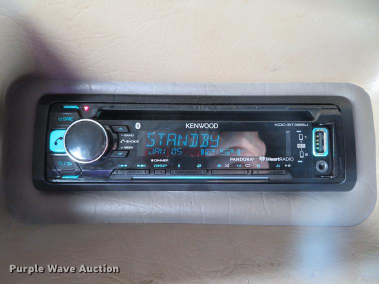 image for item DG3919 2005 Peterbilt 379 semi truck