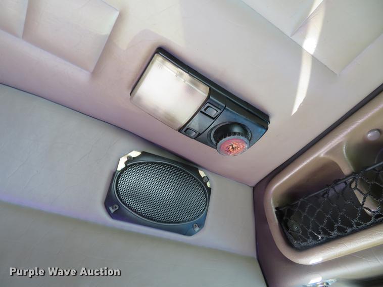 image for item DG3919 2005 Peterbilt 379 semi truck