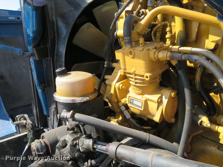 image for item DG3919 2005 Peterbilt 379 semi truck