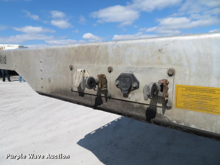 image for item DG3920 2015 Transcraft Eagle II flatbed trailer