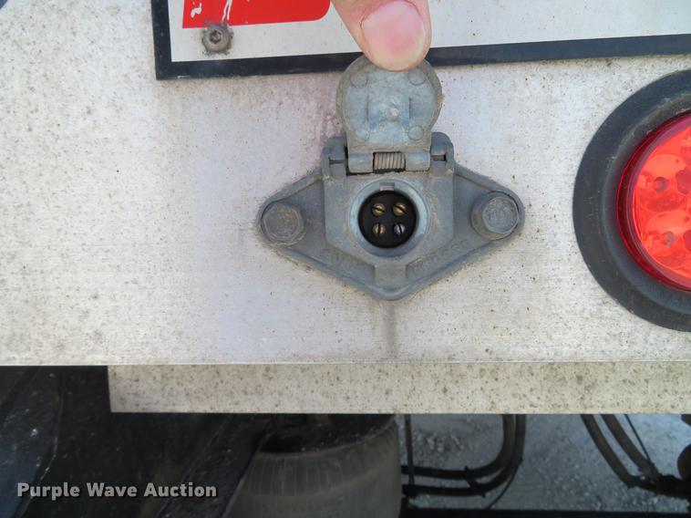 image for item DG3920 2015 Transcraft Eagle II flatbed trailer