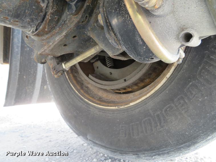 image for item DG3920 2015 Transcraft Eagle II flatbed trailer