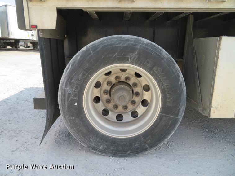 image for item DG3920 2015 Transcraft Eagle II flatbed trailer