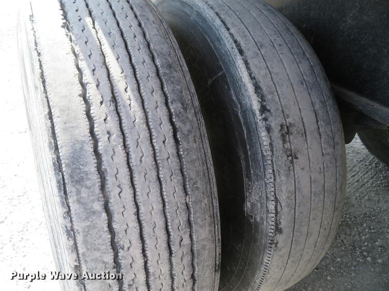 image for item DG3920 2015 Transcraft Eagle II flatbed trailer