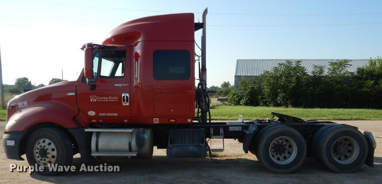 image for item DG5836 2013 International ProStar 122 semi truck