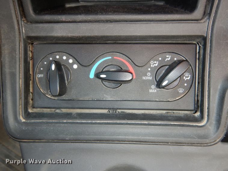 image for item DG5836 2013 International ProStar 122 semi truck