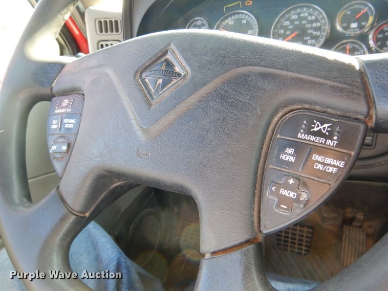 image for item DG5836 2013 International ProStar 122 semi truck