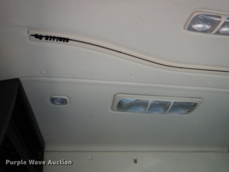 image for item DG5836 2013 International ProStar 122 semi truck