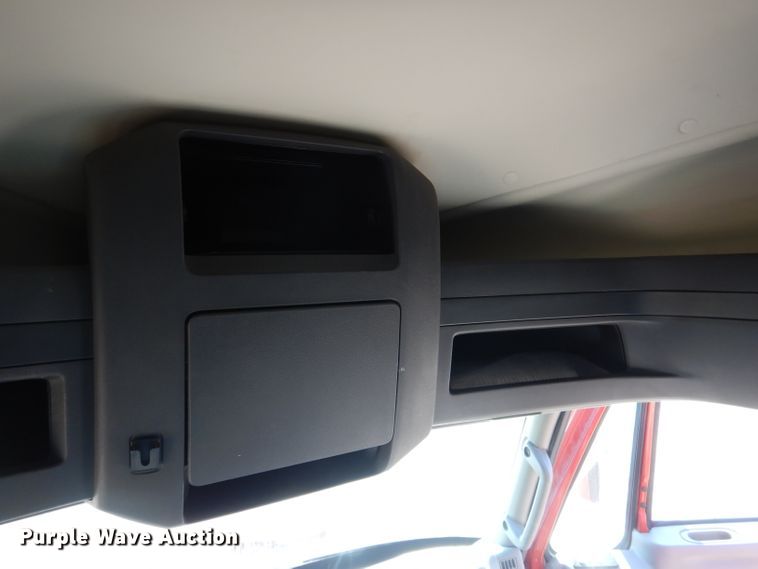 image for item DG5836 2013 International ProStar 122 semi truck