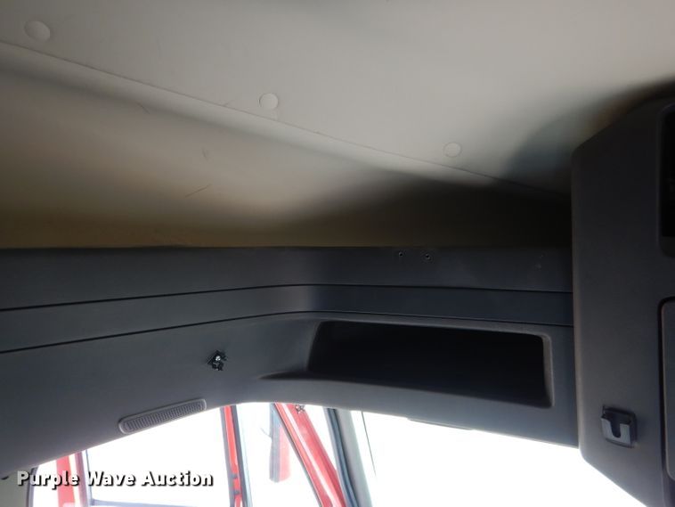 image for item DG5836 2013 International ProStar 122 semi truck