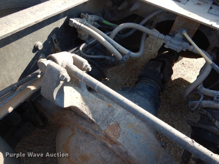 image for item DG5836 2013 International ProStar 122 semi truck