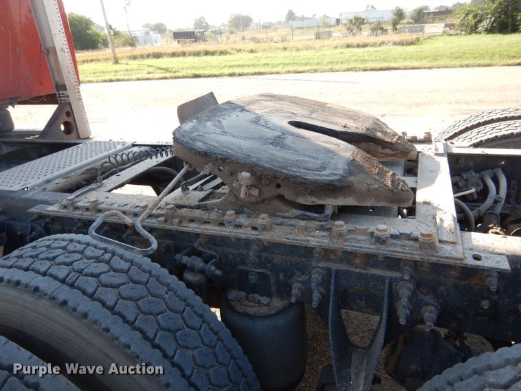 image for item DG5836 2013 International ProStar 122 semi truck