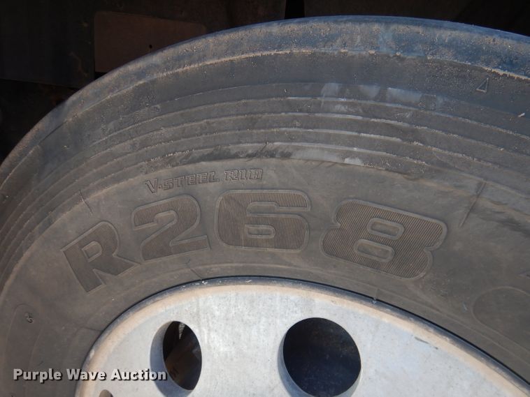 image for item DG5836 2013 International ProStar 122 semi truck