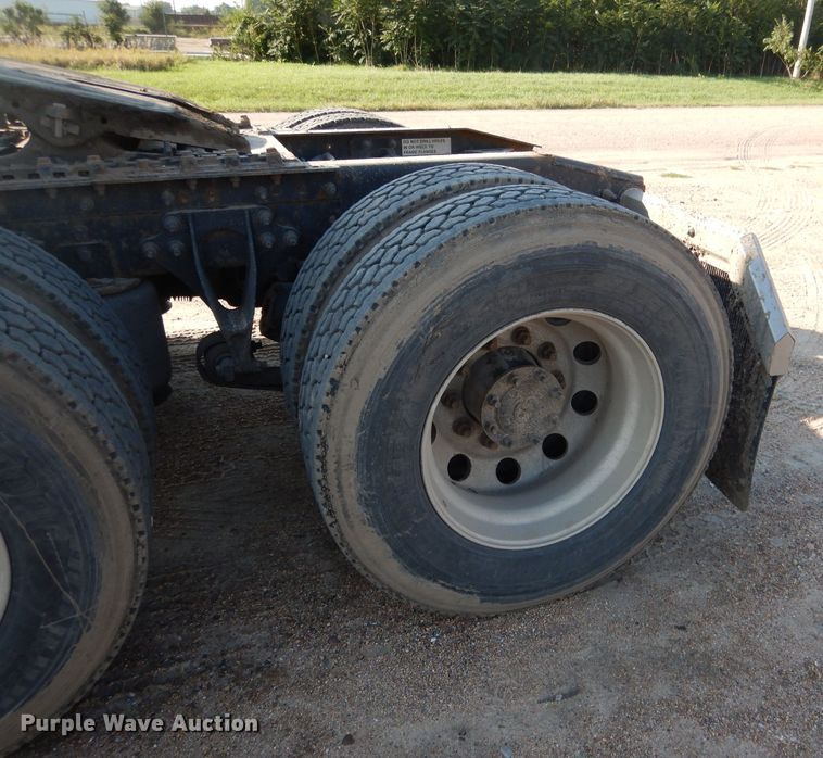 image for item DG5836 2013 International ProStar 122 semi truck