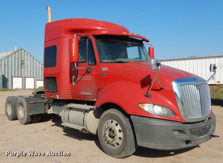 image for item DG5837 2013 International ProStar 122 semi truck