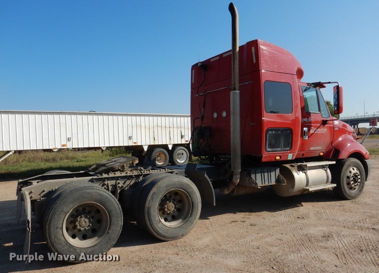 image for item DG5837 2013 International ProStar 122 semi truck