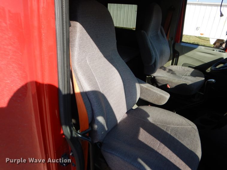 image for item DG5837 2013 International ProStar 122 semi truck