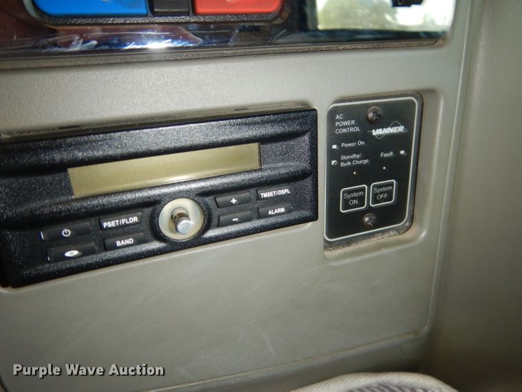 image for item DG5837 2013 International ProStar 122 semi truck